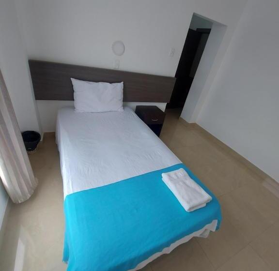 پانسیون Hostal Los Gavilanes