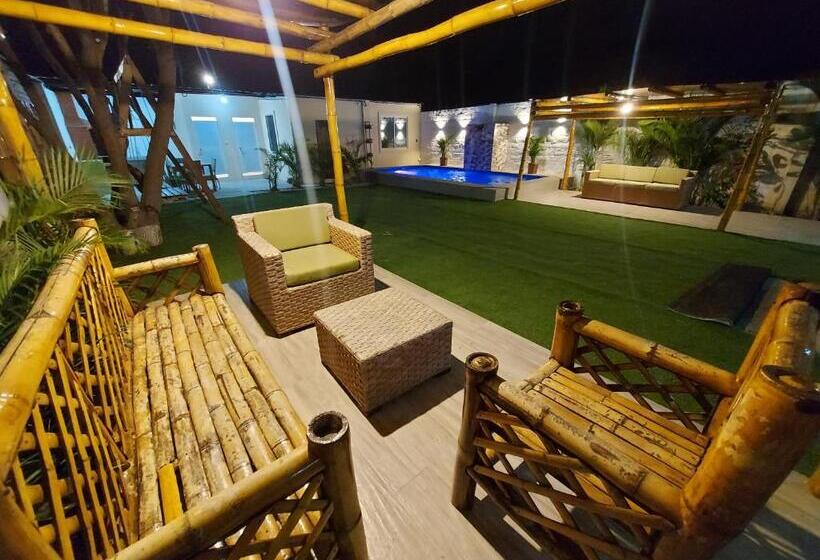 پانسیون Hostal Los Gavilanes