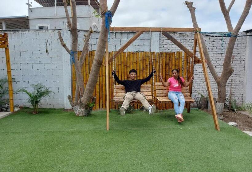 پانسیون Hostal Los Gavilanes