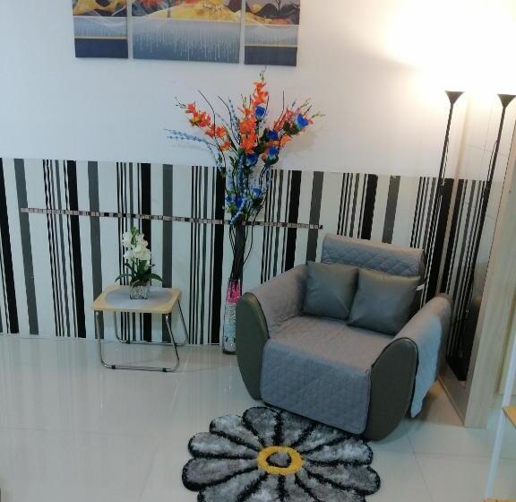 پانسیون Jocelyn Staycation @grass Residences North Edsa