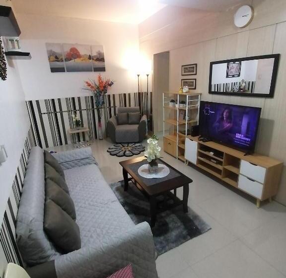 پانسیون Jocelyn Staycation @grass Residences North Edsa