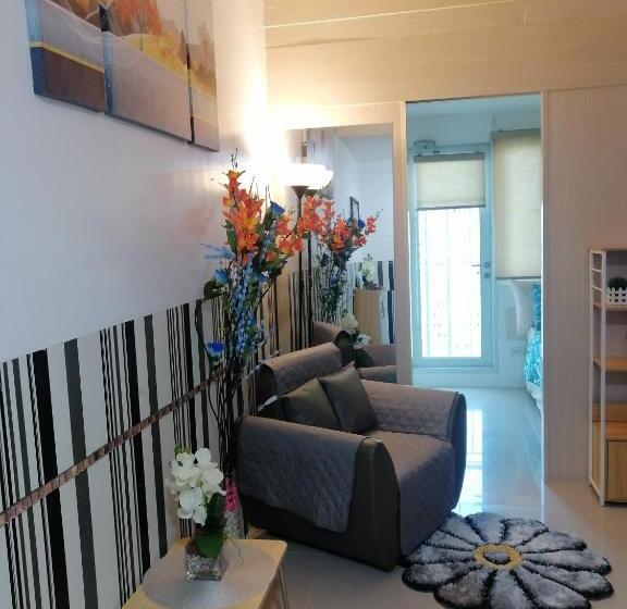 پانسیون Jocelyn Staycation @grass Residences North Edsa