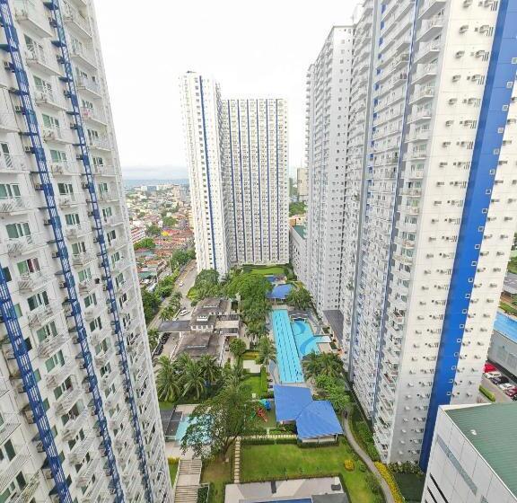 پانسیون Jocelyn Staycation @grass Residences North Edsa