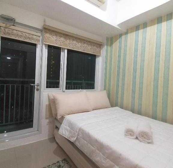 پانسیون Jocelyn Staycation @grass Residences North Edsa