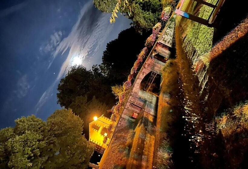 פנסיון Le Relais De Mantelot