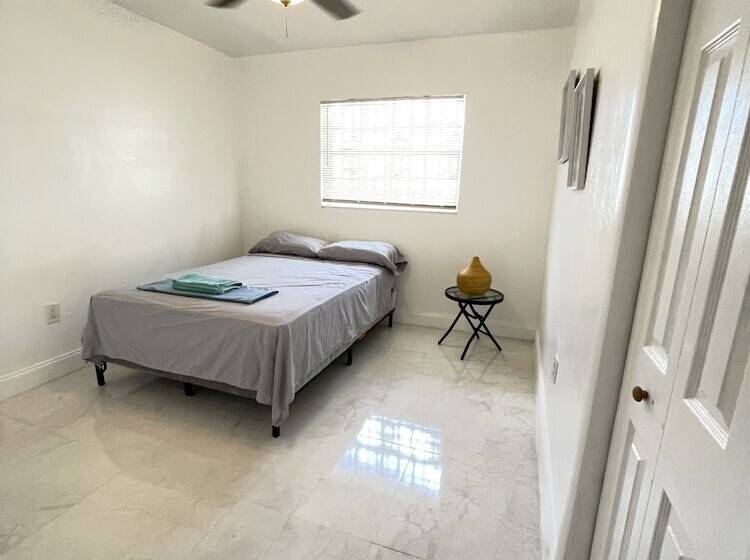 بنسيون Ludge By Eco Shared