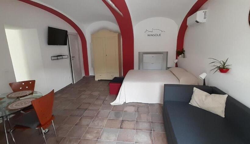 Пансион Ninsòle