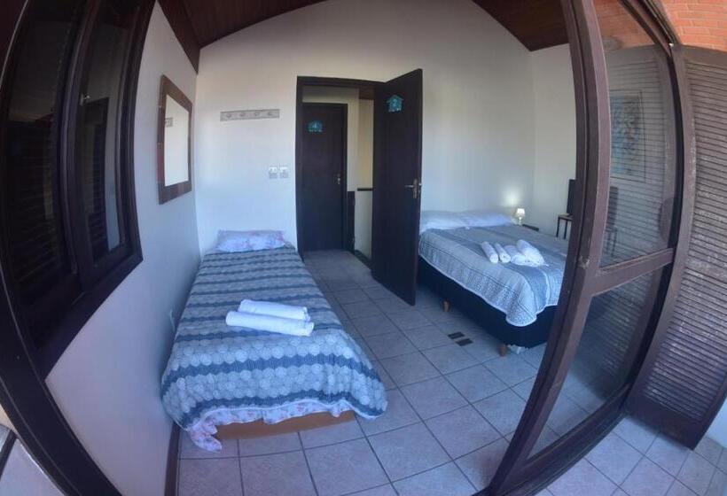 פנסיון Pousada Quintal !