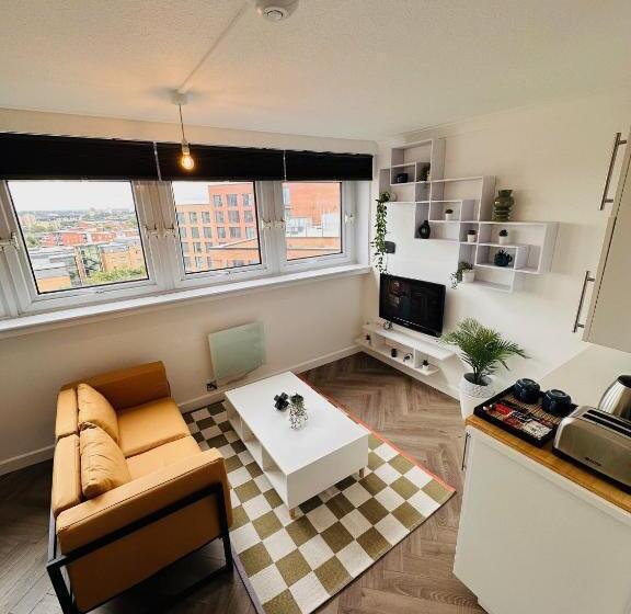 ペンション Private Room In Modern Shared Apartment, Each With Kitchenette, Central Birmingham