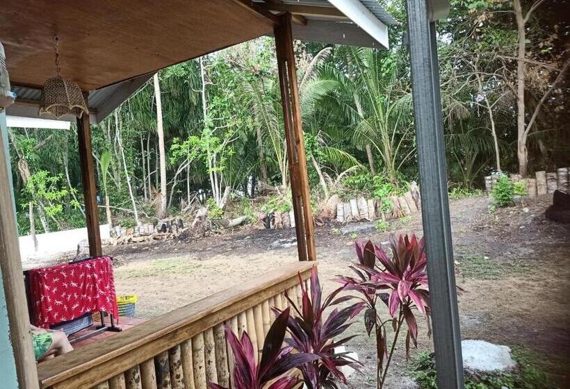 پانسیون Renata Cottage