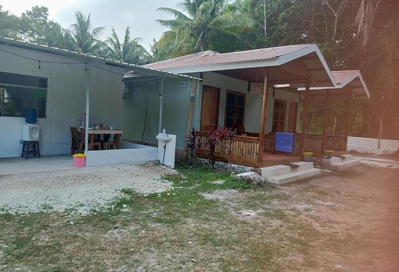 ペンション Renata Cottage