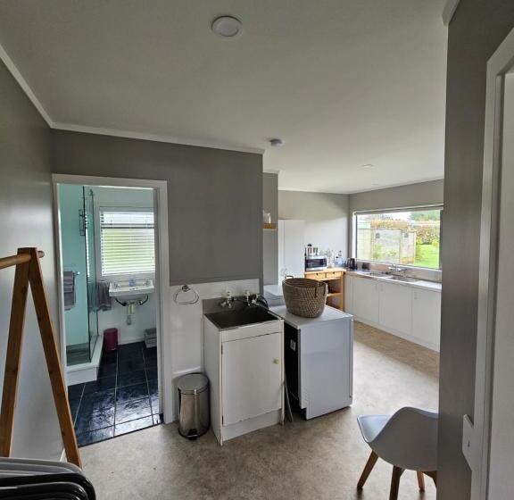 פנסיון Ridgetop Farmstay