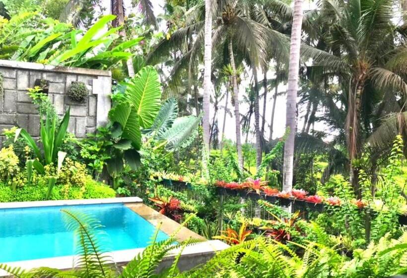 بنسيون Rumah Taman Kutuh