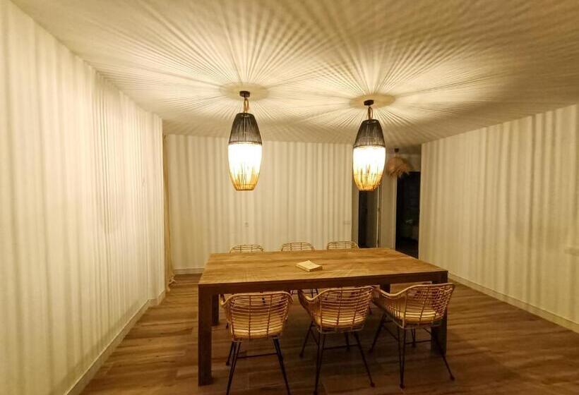 پانسیون Chakra House Fuerteventura   Affordable Rooms In A Cozy Guesthouse