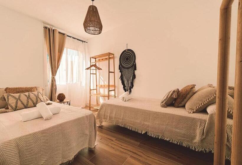 פנסיון Chakra House Fuerteventura   Affordable Rooms In A Cozy Guesthouse