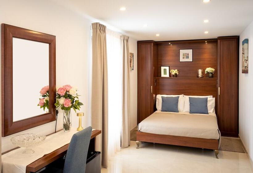 پانسیون Room In Guest Room   The 10 Square   A Townhouse Situated In The Heart Of Siggiewi Village Square