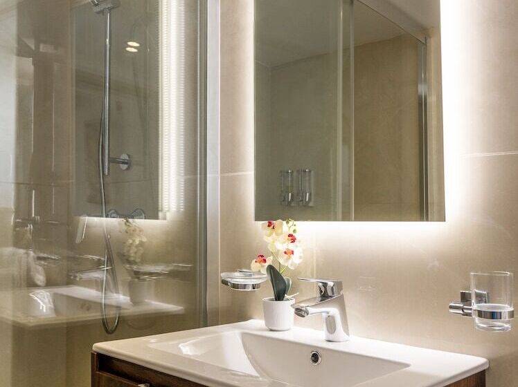 پانسیون Room In Guest Room   The 10 Square   A Townhouse Situated In The Heart Of Siggiewi Village Square