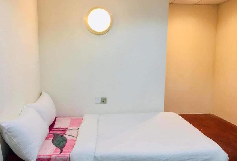 Пансион Tulip Hostel