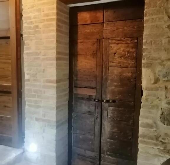 펜션 Vecchio Casale Quercetino   Androne