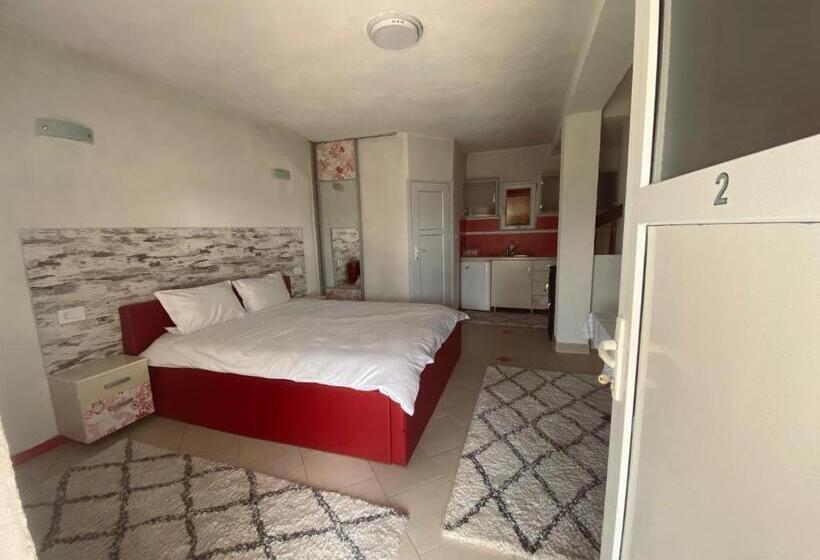 بنسيون Vila Ivan