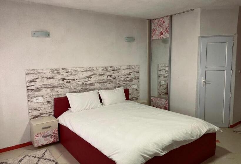 بنسيون Vila Ivan