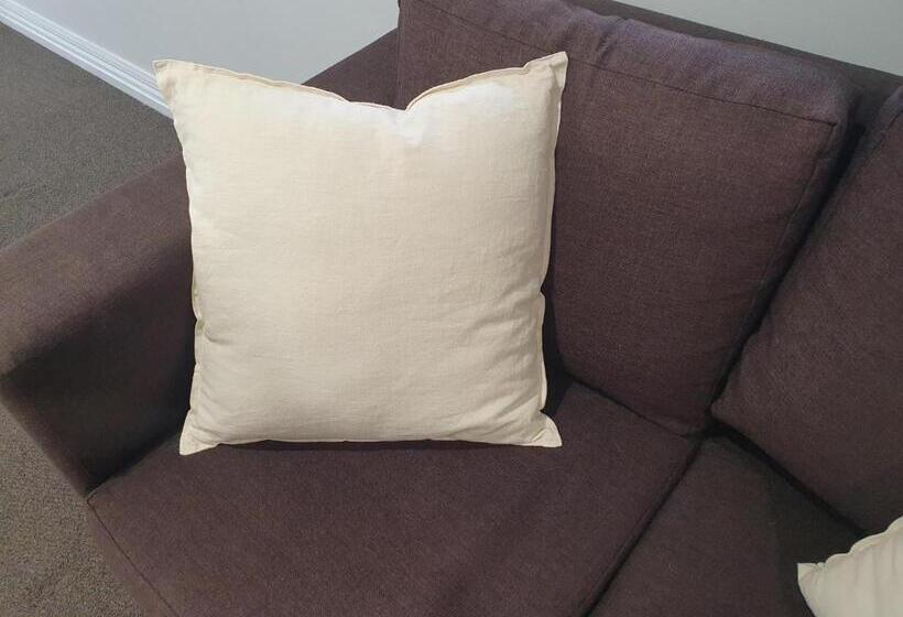 پانسیون Warm Private Homestay Local To Dunedin