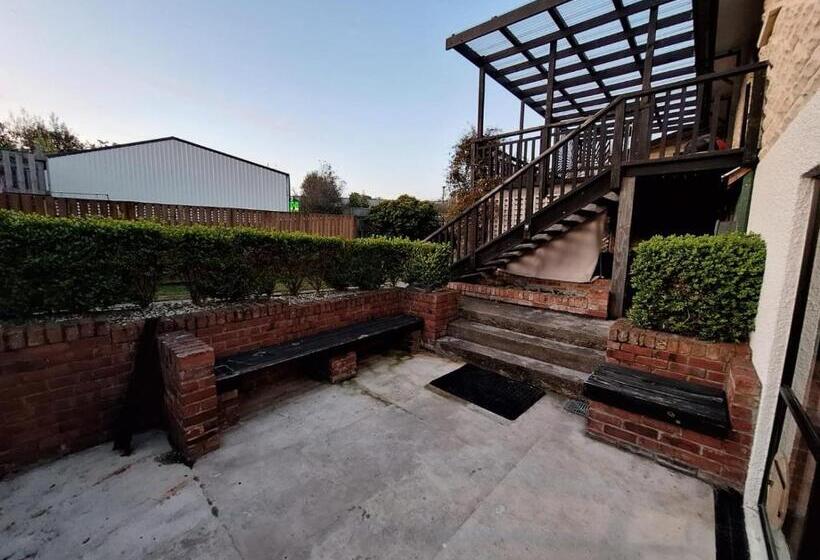 پانسیون Warm Private Homestay Local To Dunedin