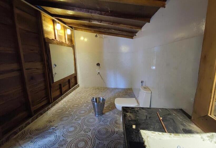 منتجع Sea Front Cottage Little Khola