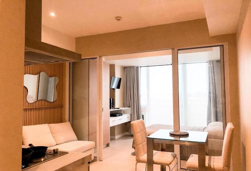 استراحتگاه The Crash Pad