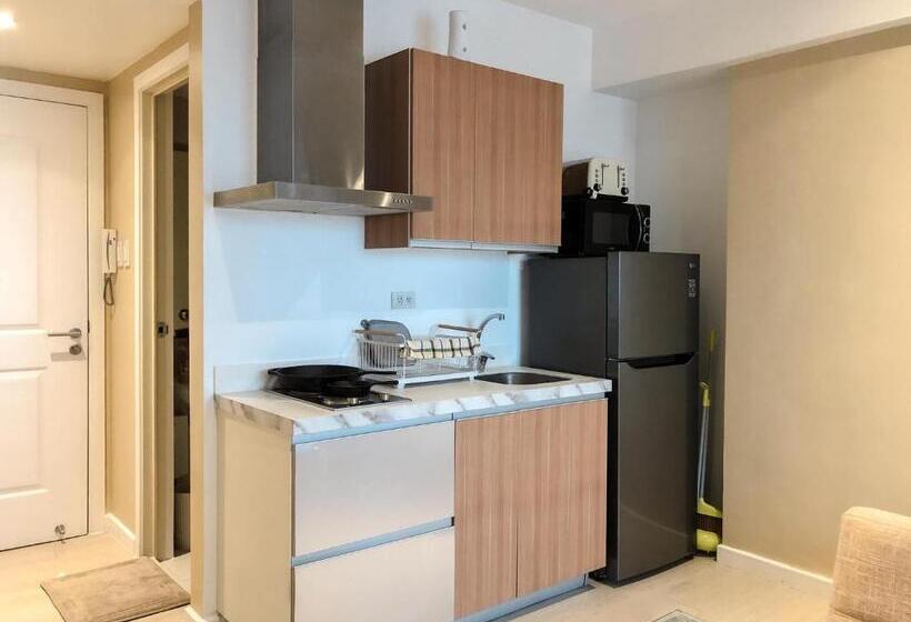 استراحتگاه The Crash Pad