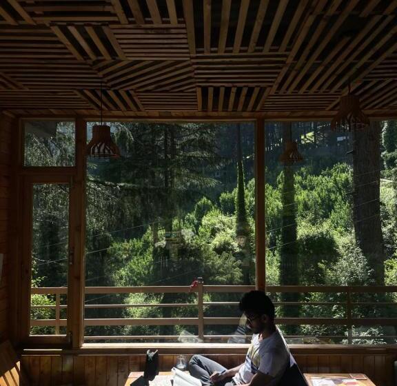 منتجع The Lazy And Slow