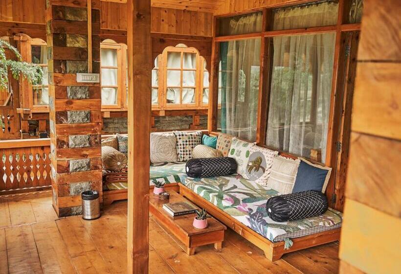 منتجع The Lazy And Slow