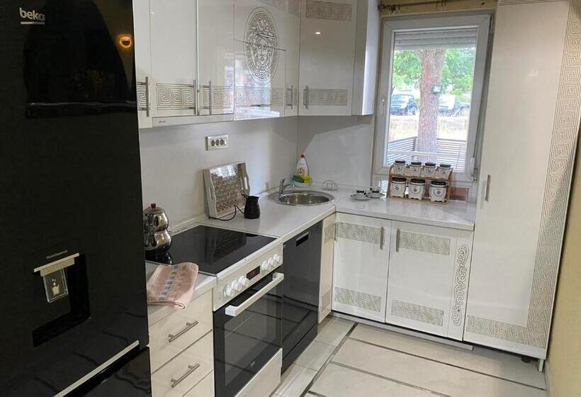 هاستل Skopje Motel