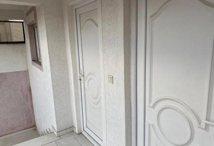 هاستل Skopje Motel