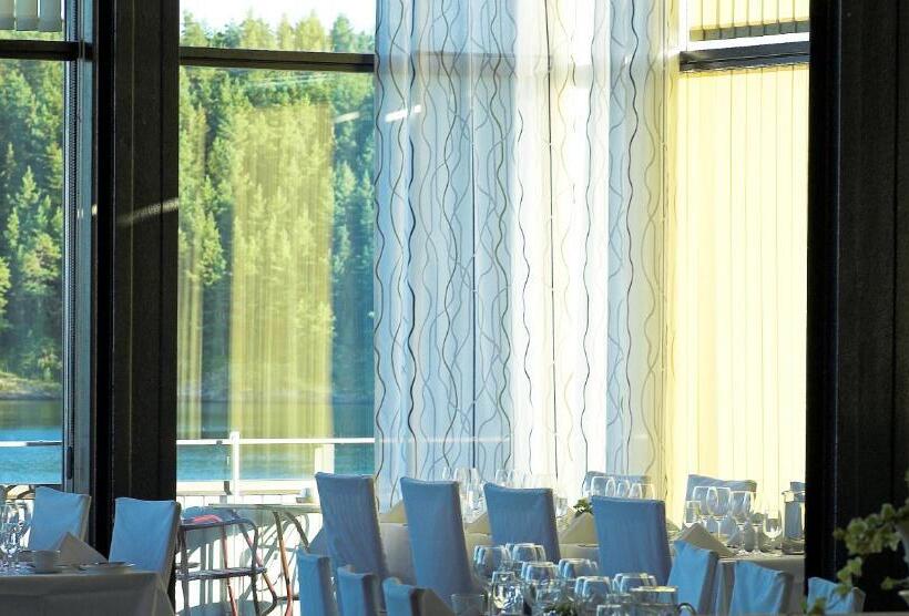 Skåvsjöholm, Hotell & Konferens