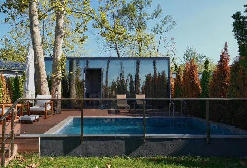 Velour Hotel Spa Restaurant