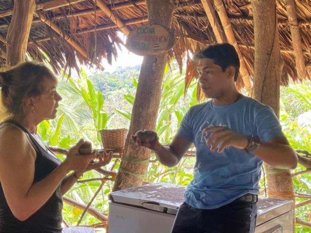 הוסטל Ditsowou Lodge & Tours