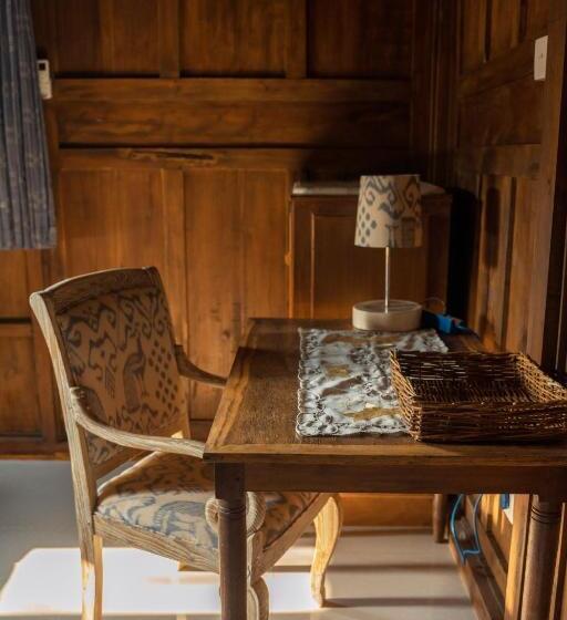 הוסטל Secret Joglo Lebih