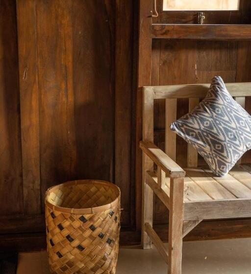 הוסטל Secret Joglo Lebih