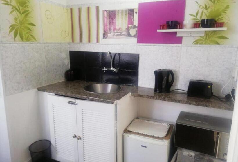 مبيت وإفطار 11 On Orange