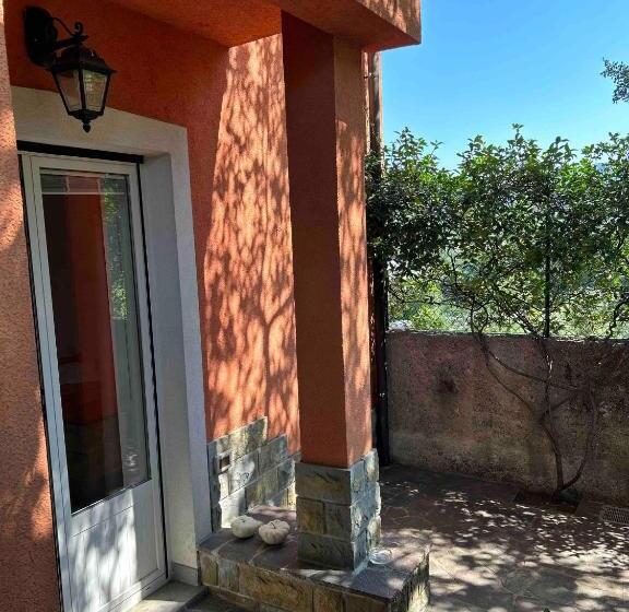 Bed and Breakfast Ai 2 Olmi   Monolocali Nel Verde