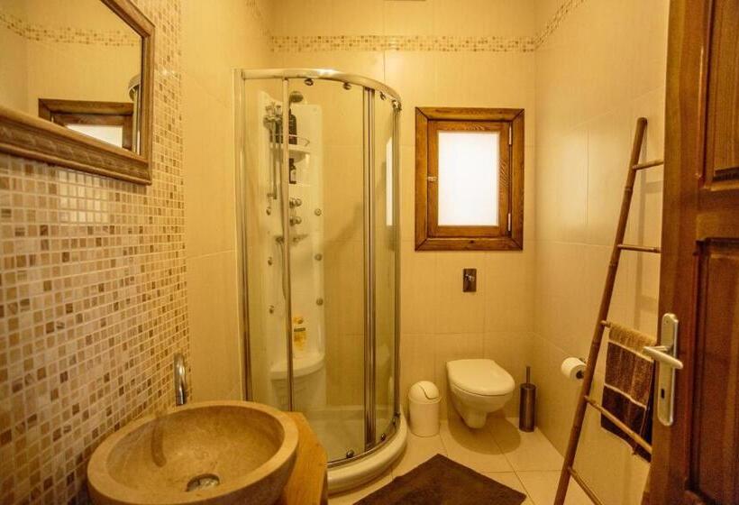 تختخواب و صبحانه Crosslanes Bb