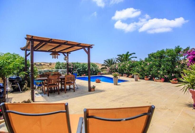 تختخواب و صبحانه Crosslanes Bb