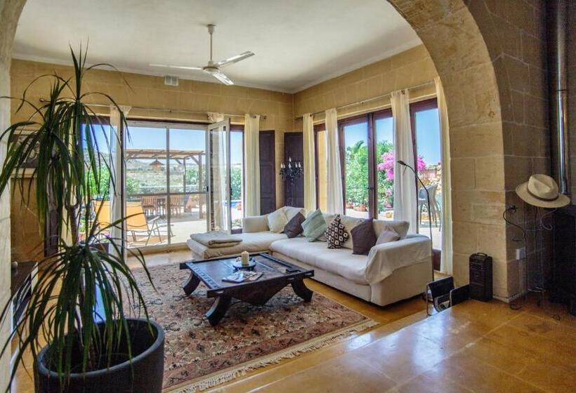 تختخواب و صبحانه Crosslanes Bb