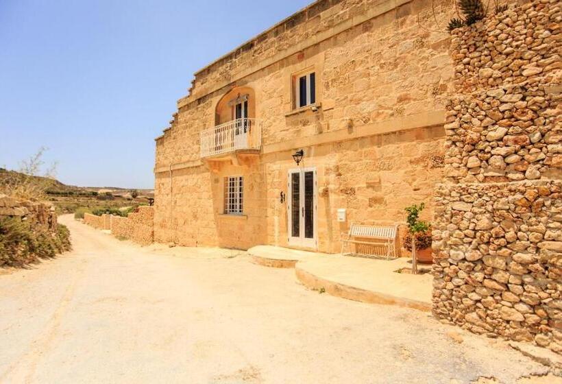 تختخواب و صبحانه Crosslanes Bb