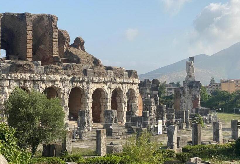 ベッドアンドブレックファースト Domus Purpurea