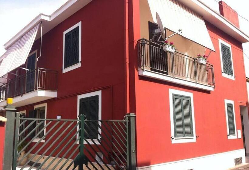 ベッドアンドブレックファースト Domus Purpurea