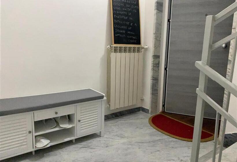 ベッドアンドブレックファースト Domus Purpurea