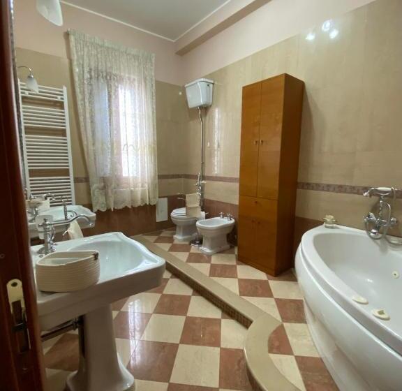 ベッドアンドブレックファースト Domus Purpurea