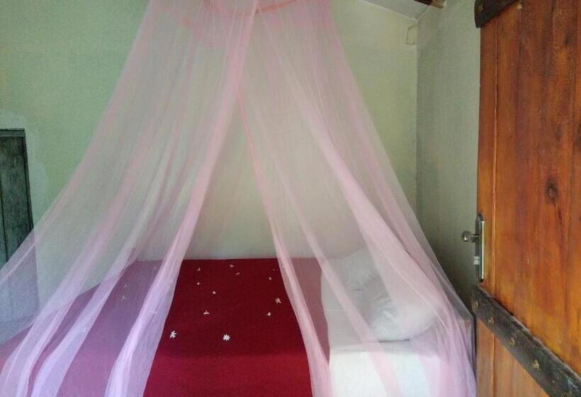 ベッドアンドブレックファースト Eiffin Moon Ella